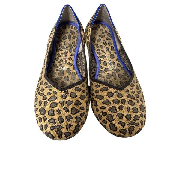 Rothys Spotted Leopard Blue Halo Red Heel Flats Size 9 - Picture 2 of 5